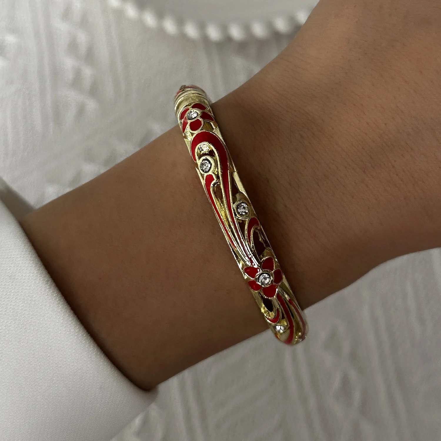 Trendiger Emaille-Vintage-Cloisonné-Armreif für Damen, böhmisches, farbenfrohes, florales Frühlingsarmband, ethnische Charms, Schmuckzubehör