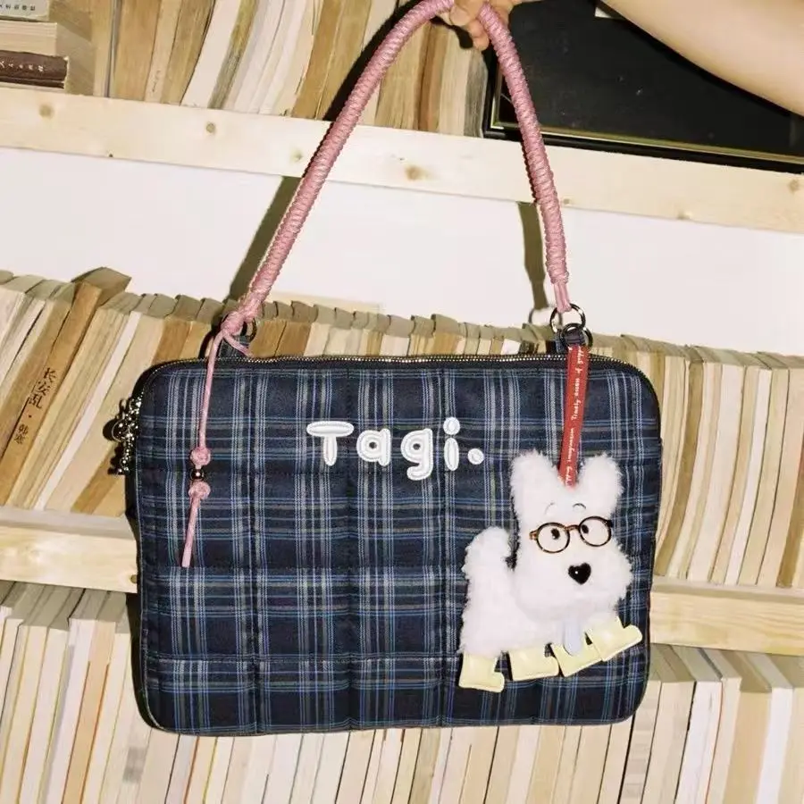 2025 New Large Capacity Women's 14 inch Commuter High Beauty Checkered Handbag Single Shoulder Laptop Bag