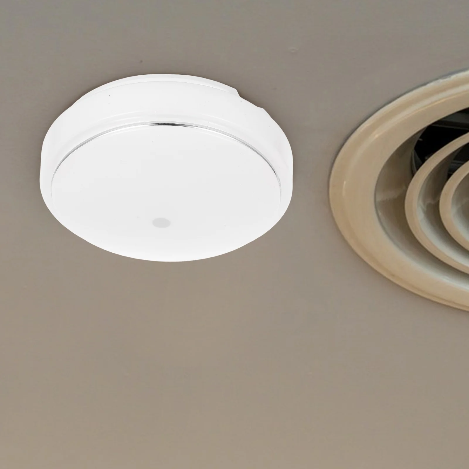 

Durable Ceiling Light Shade Round Simple Design Even Light Distribution Easy Installation Replacement Cover For Bedroom Balcony