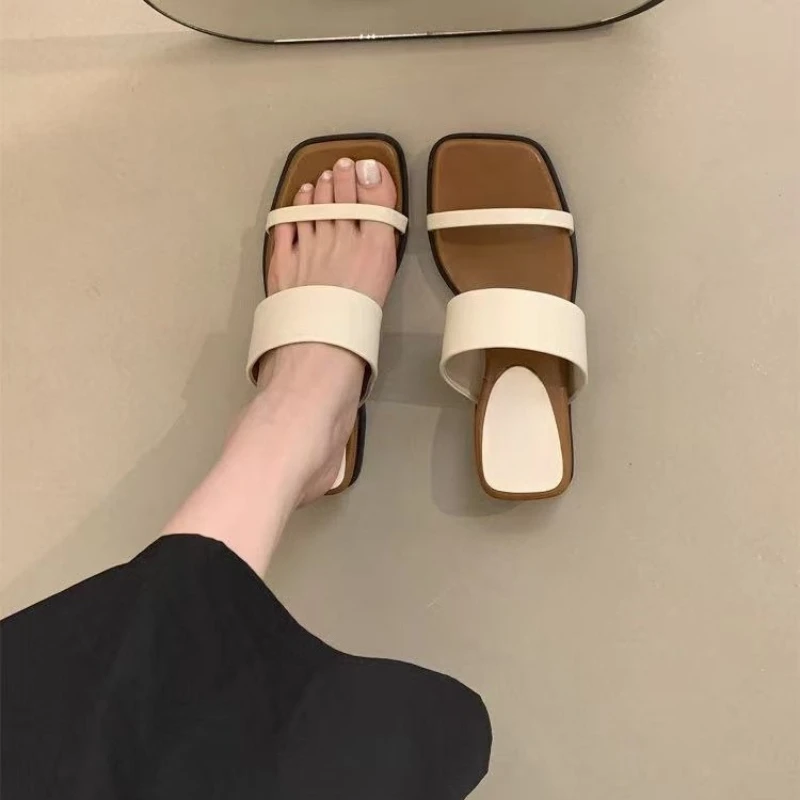 2025 Summer Women's Platform Wedge Sandals Thin Strap Height Increasing Beach Slippers Unique Designer Flip Flops Casual Shoes
