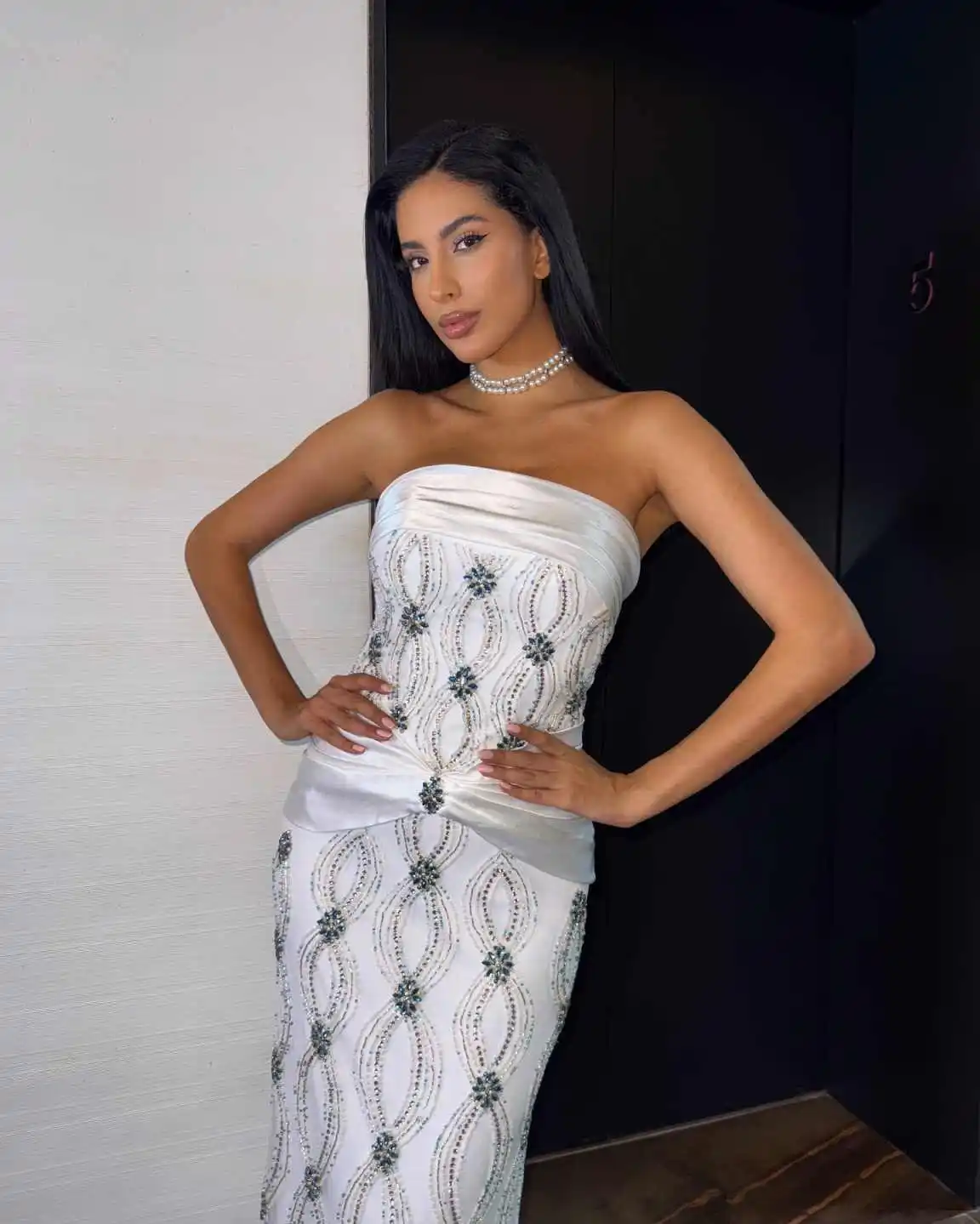 Graceful Mermaid Prom Gowns Strapless Sweep Train Evening Dresses Beaded Crystals Special Occasion Customized