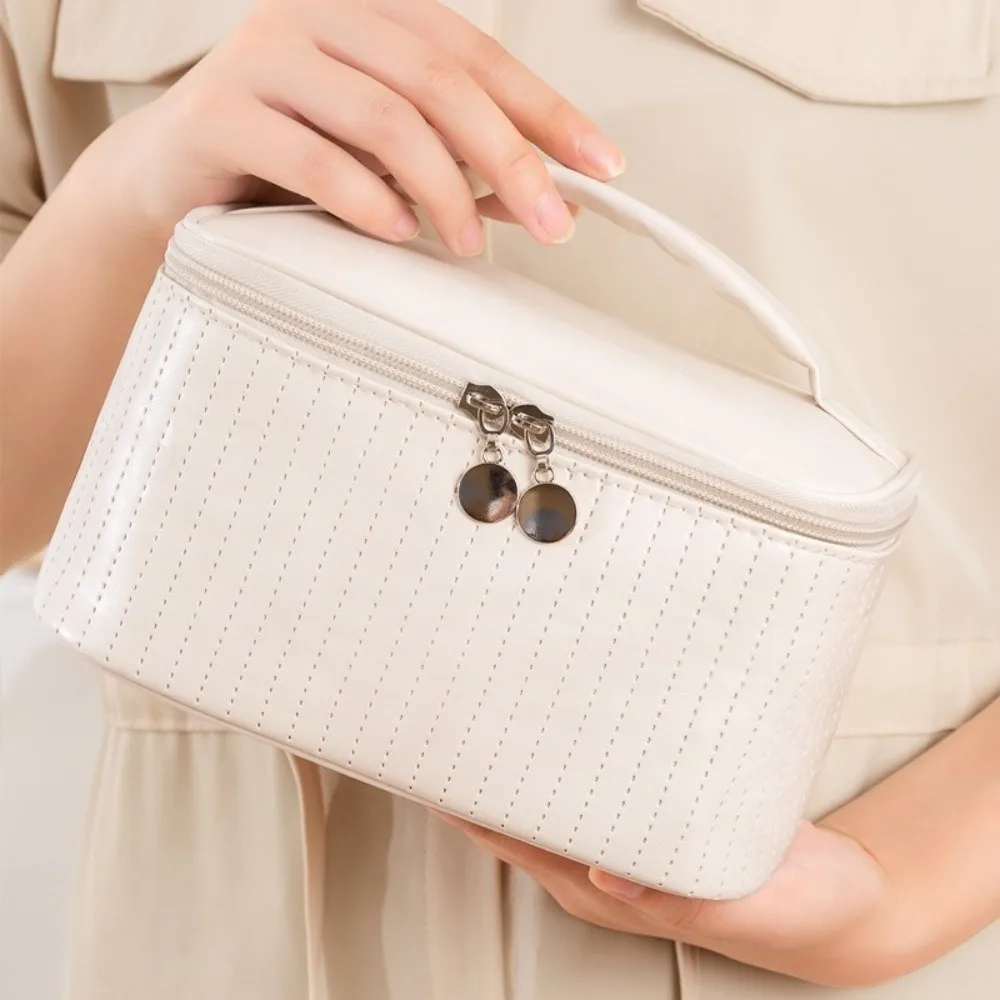 Multipurpose Travel Wash Storage Bag Large Capacity Cute Cake Cosmetic Bag PU Leather Solid Color Portable Makeup Bag Outdoor
