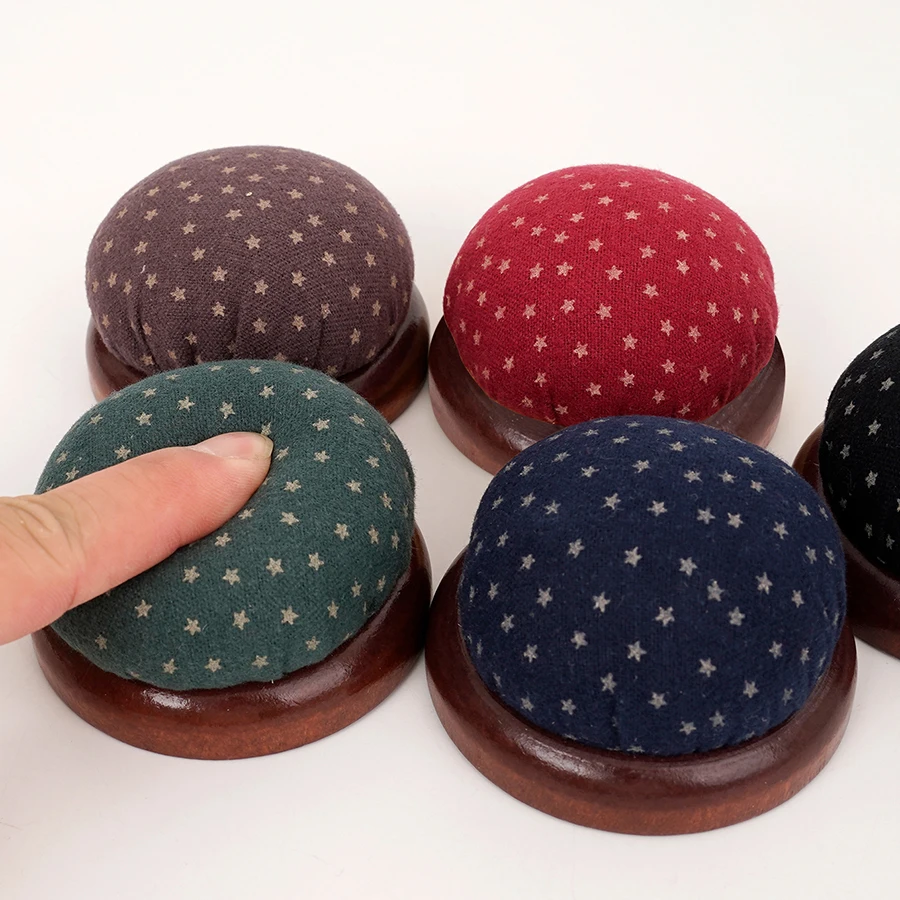 Portable Wooden Base Sewing Pin Cushion Needle Insert Pad for Cross Stitch & Home Sewing Projects - Needle Organizer Tool