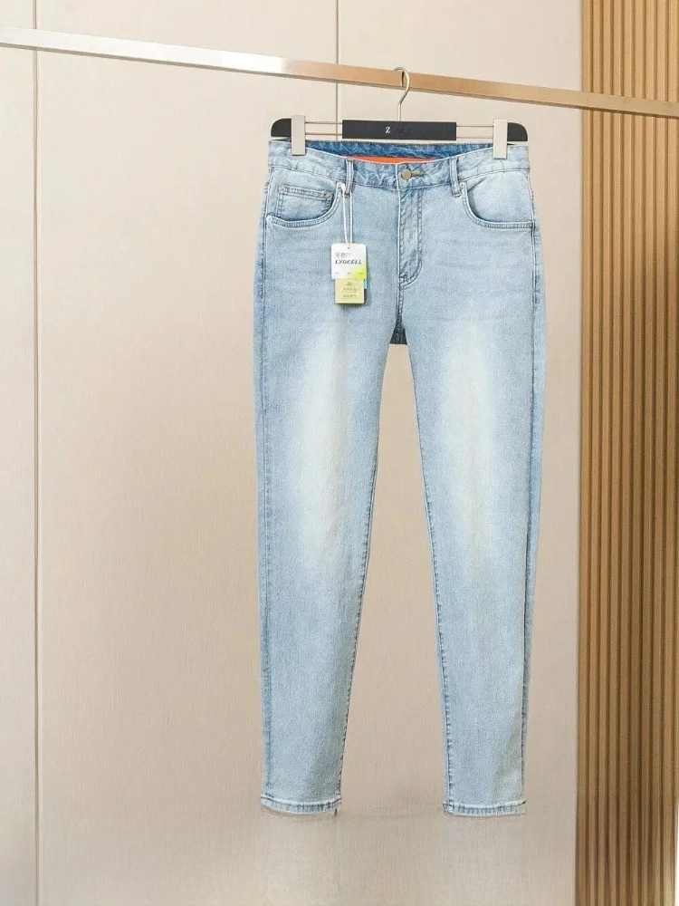 

Italian Style Men's Comfortable Straight Leg Casual Jeans Lenzing Hanflax Fiber Four-way Stretch Breathable Spring Summer