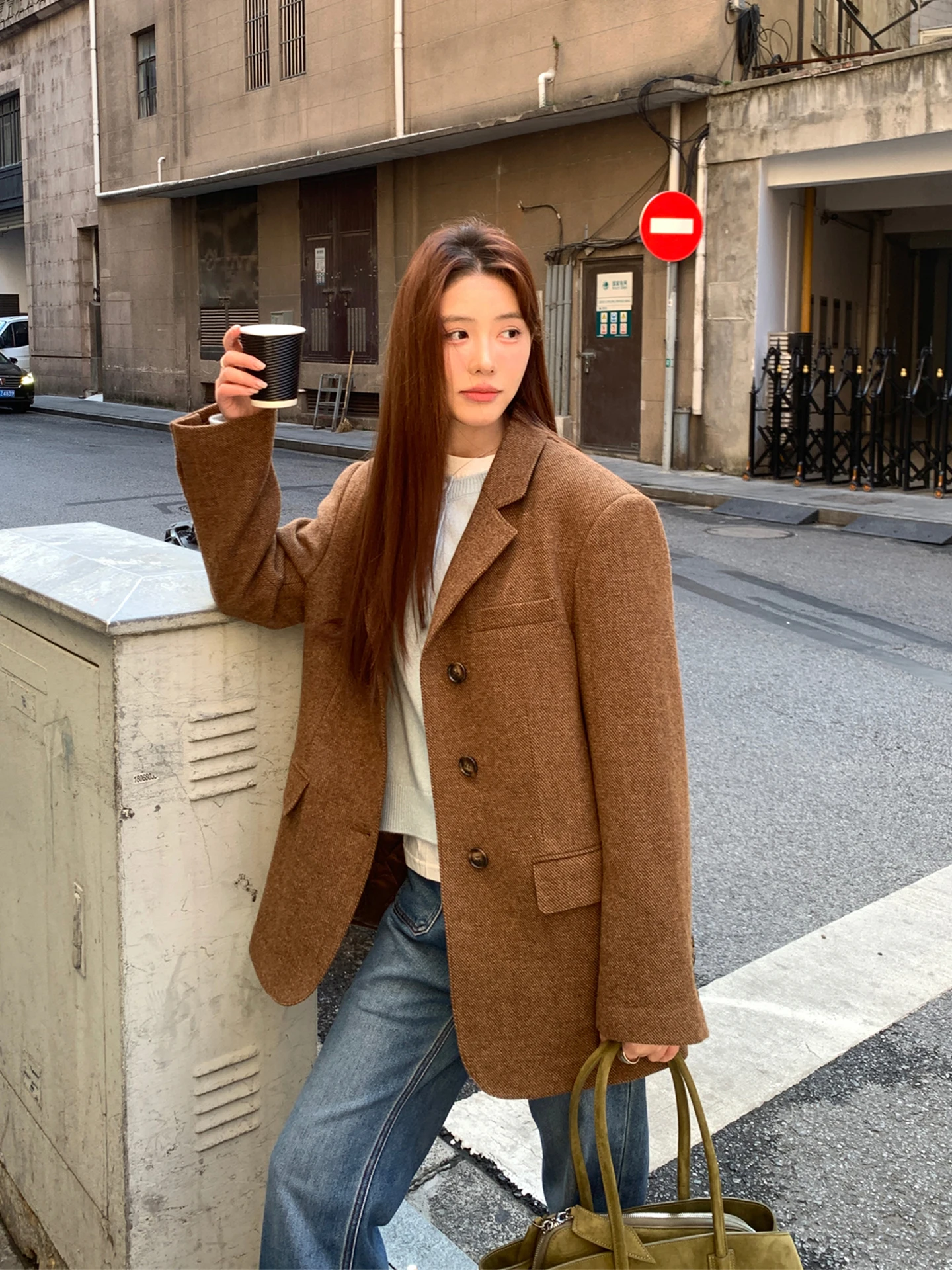 

Ретро-пальто из твидовой шерсти с подплечниками для женщин, повседневное, с длинными рукавами, в стиле кэжуал