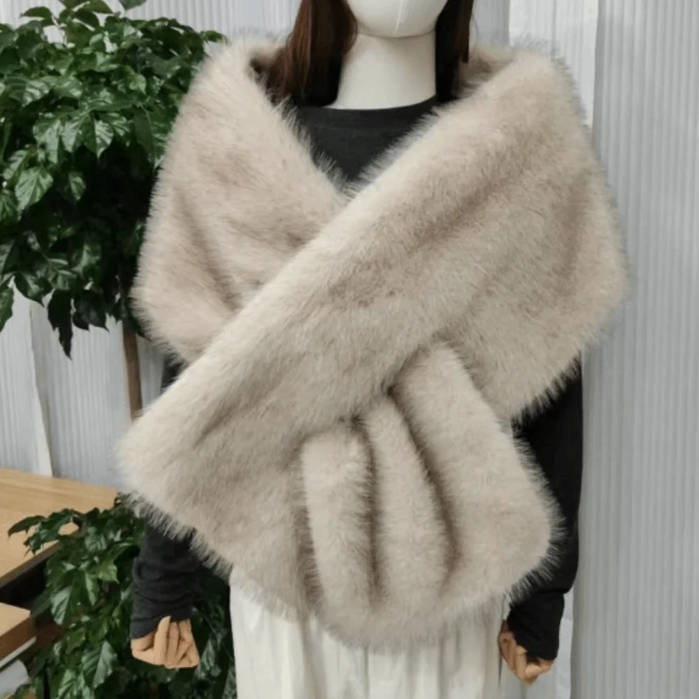 Elegant Long Faux Fur Shawl Large Size Warm Material Faux Fur Scarf Widened Design Fluffy Texture Faux Fur Wrap Bride Wear