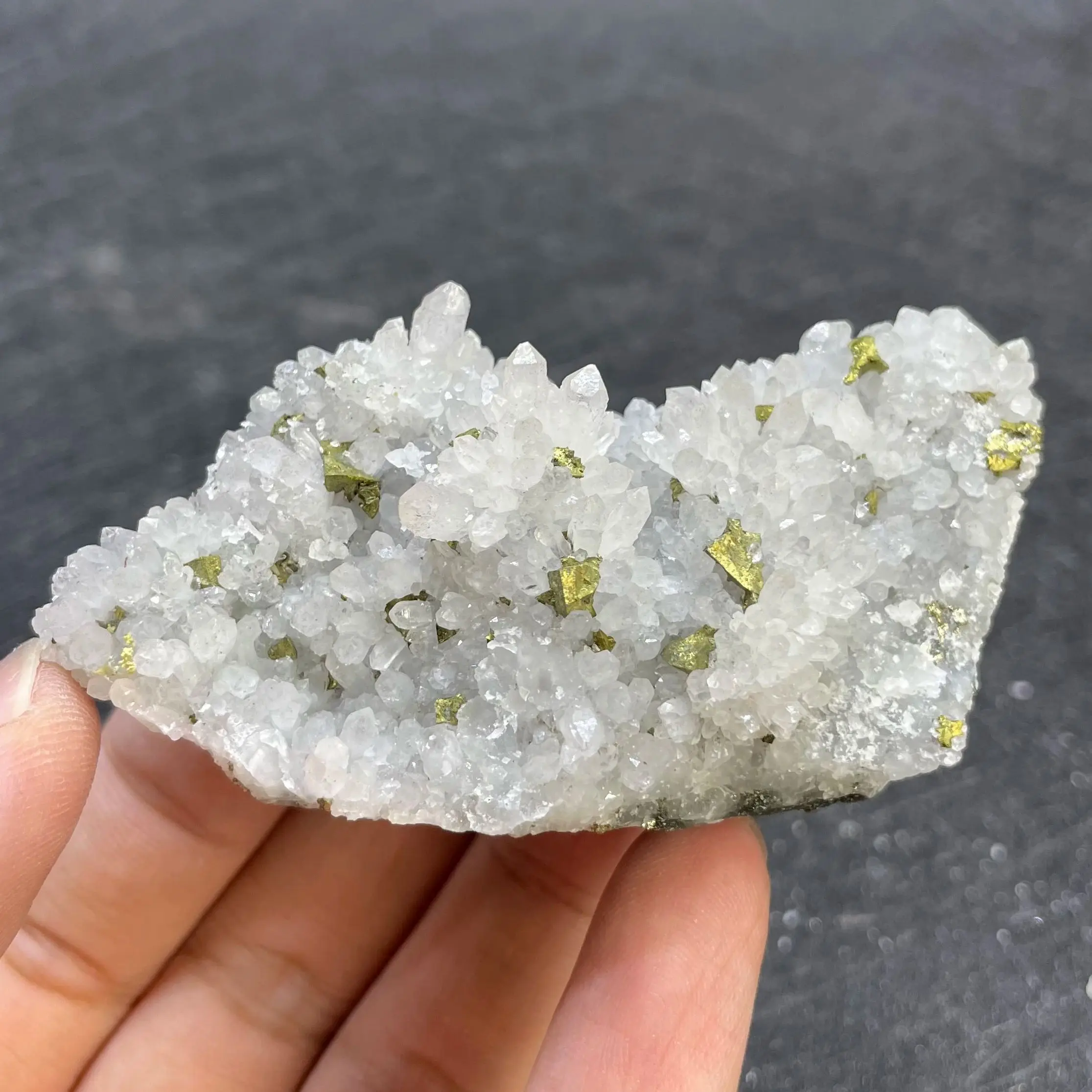 

Natural Stone Pyrite White Crystal Clear Quartz Cluster Mineral Specimen Raw Rock Chalcopyrite Decoration Rough Polished Healing