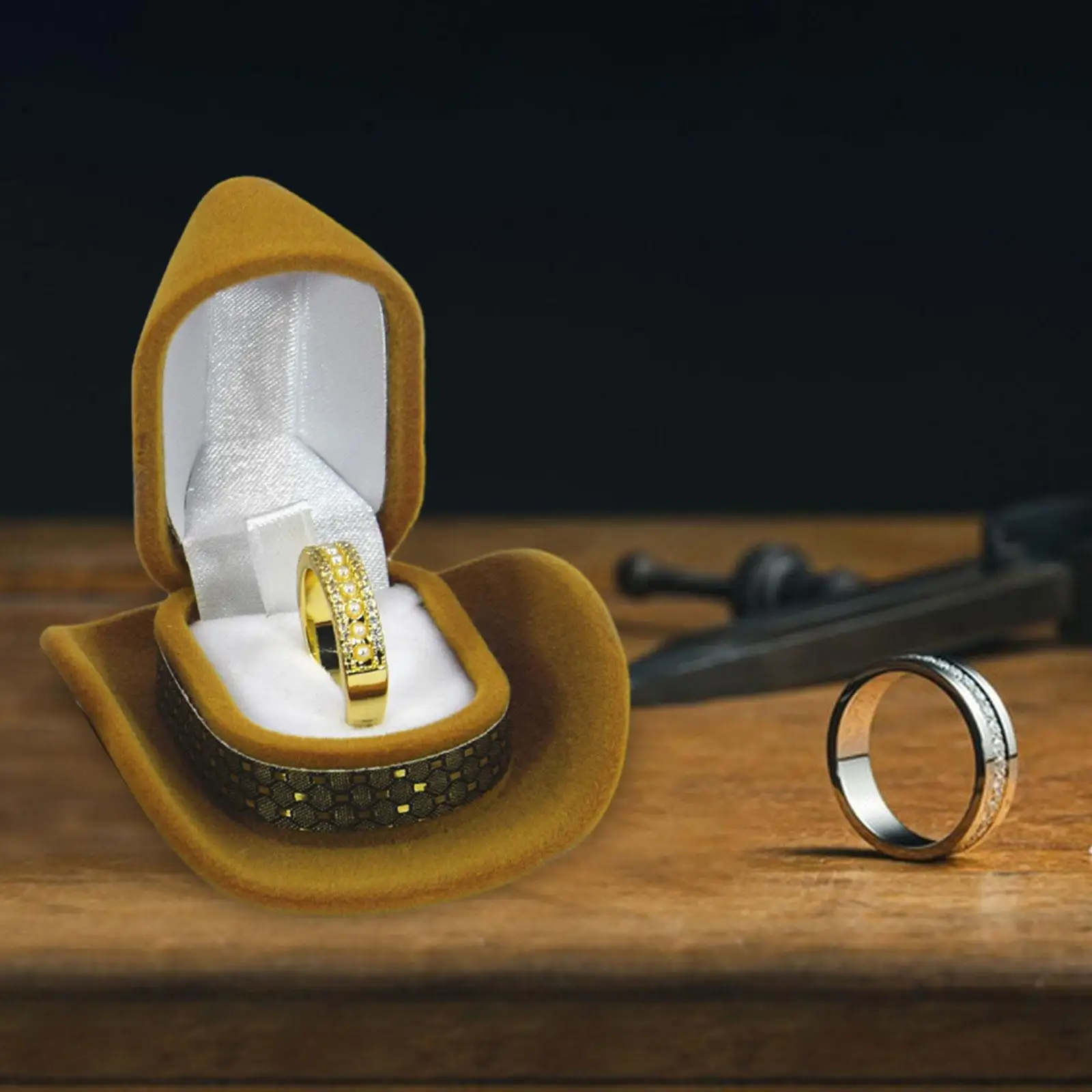 

Cowboy Hat Jewelry Box Fashion for Graduation Ceremony Valentines Day Degree