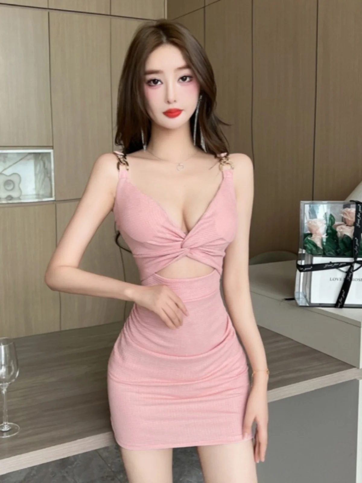 

Sexy Hollow out V-Ne Knot Dr Tight Bodycon Skirt Work orm ort Sve Women's Faion Spring Summer Autumn High Waist