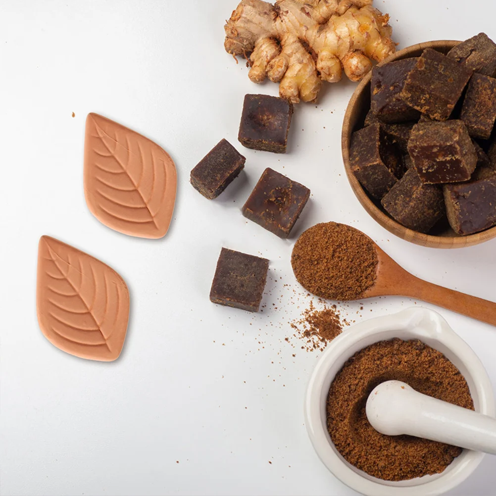 

4Pcs Reusable Terracotta Sugar Savers Leaf Shaped Brown Sugar Keeper Softener Portable Food Container Saver for Home