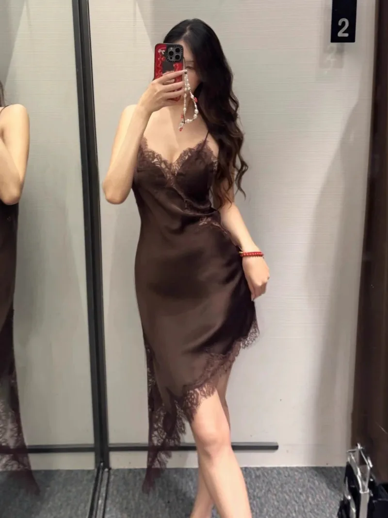 ブラウンサテンセクシーなレーススプライシングショートスリングドレス女性 V ネックノースリーブバックレス非対称パーティードレス夏の女性のローブ DYV8