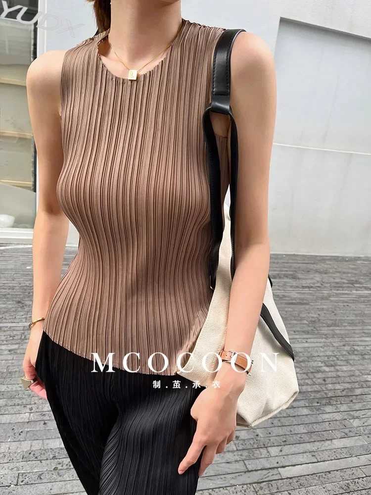 YUDX Miyake Pleated Female Round Neck Tank Top Japanese Casual Temperament Stretch Design Tops Summer Casual Versatile T-Shirt