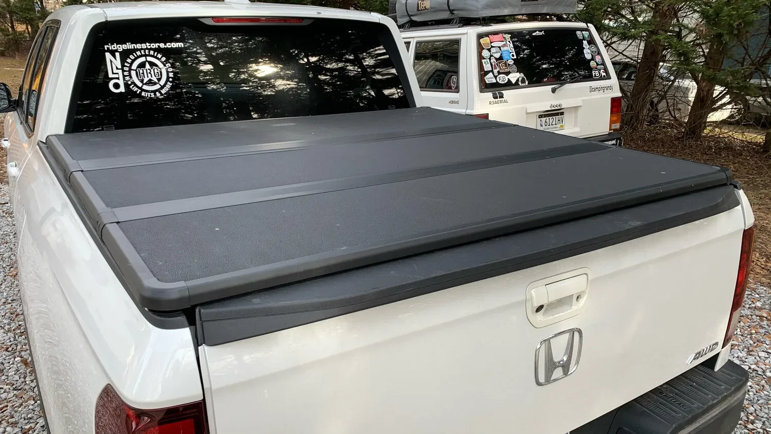 Factory Direct Auto Part pickup trunk cover hard tri-fold tonneau cover for hilux ranger triton L200 navara np300 4x4