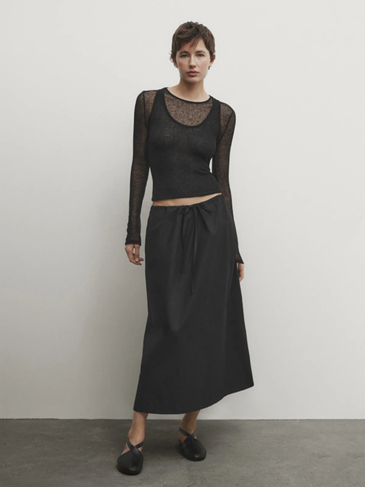 Bla Long Sve T-irt Women's Basic Sle Layering Top Inner Wear Spring 2025 Simple Design Casual round Ne Tee