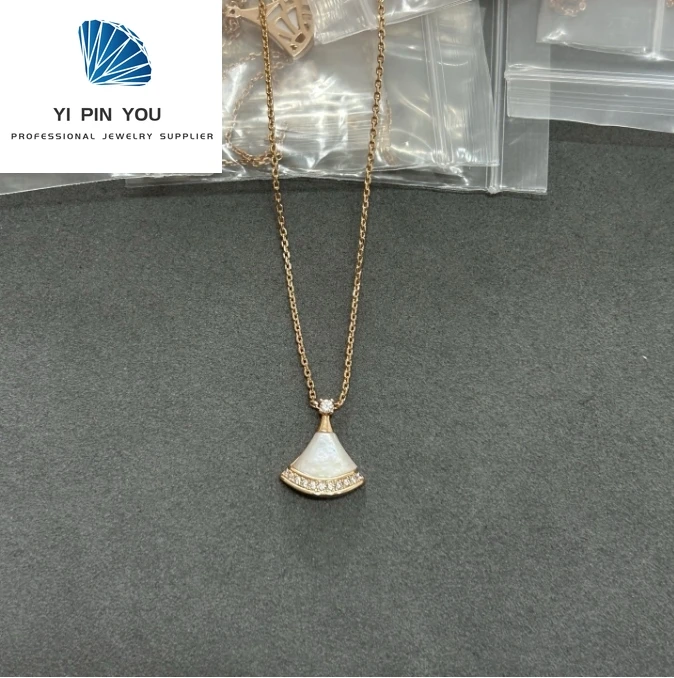 

High Quality High-end S925 Dazzling Display of Personality Zircon Pendant Necklace - Commemorative Gift