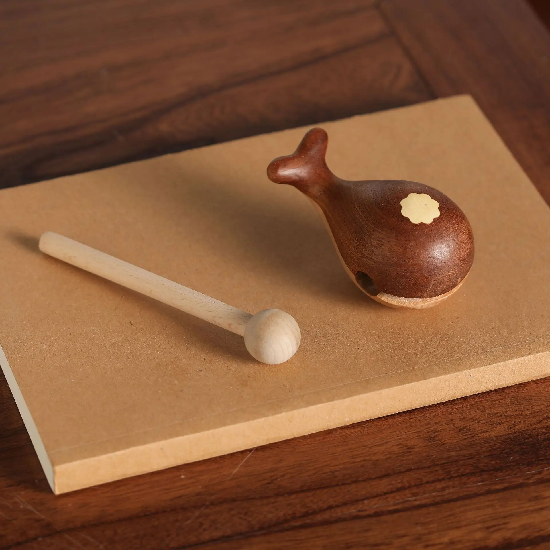 Unzip and knock wooden fish ornaments solid wood carving office home release pressure decoration
