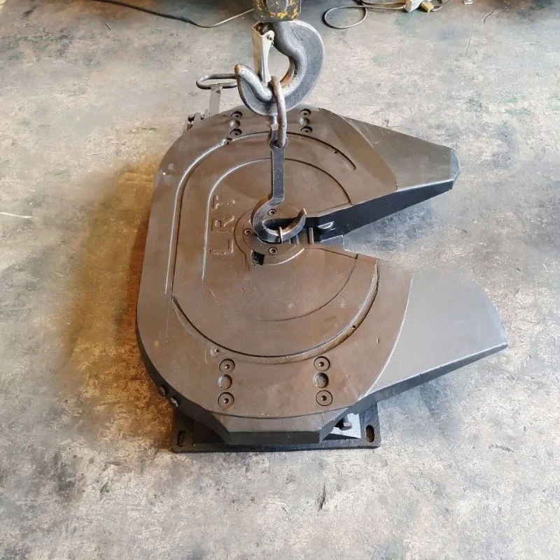 Heavy-duty traction seat, integral casting, high-strength steel anti-rollover No. 90 trailer accessories