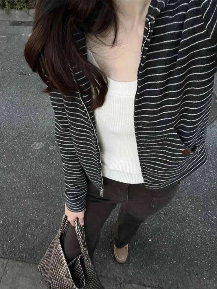 ay مخطط مقنعين سترة مفتوحة سترة المرأة عادية لينة محبوك سترة الخريف الشتاء Faion تخفيف Sle العادية Sve