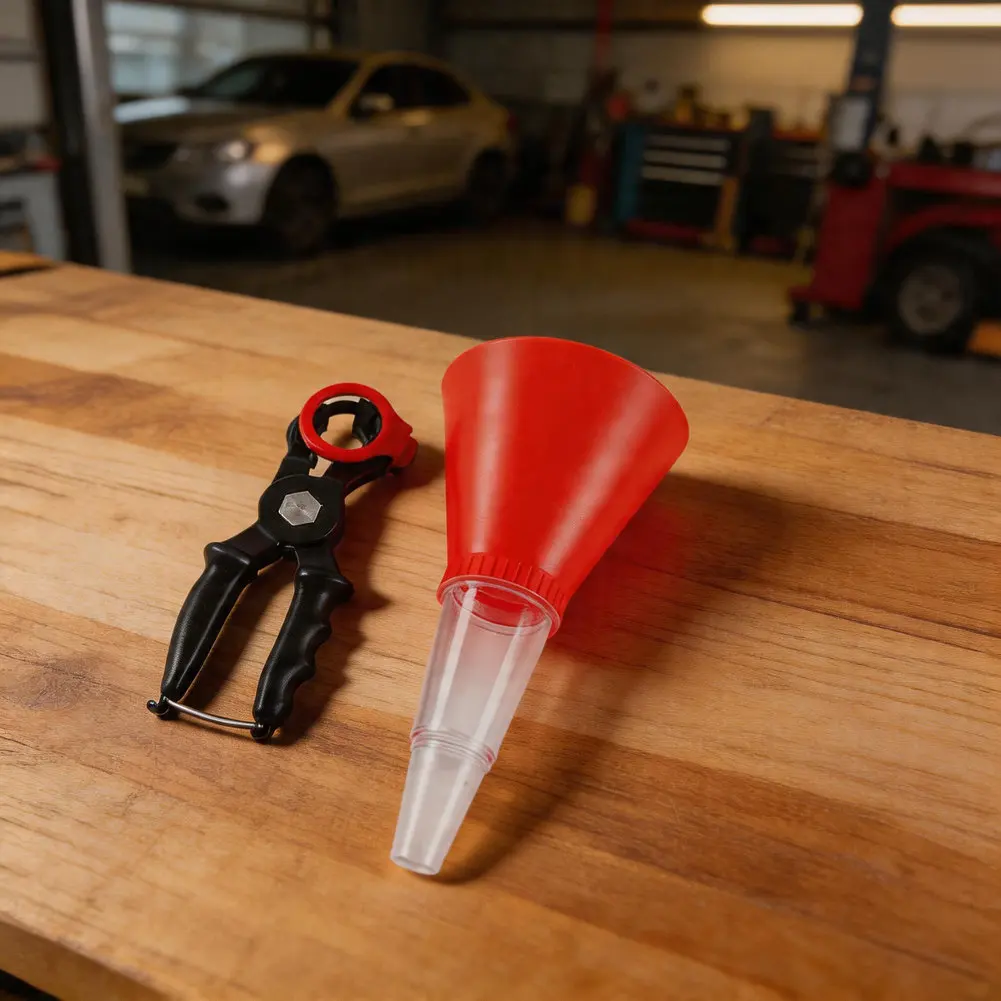 Adjustable Plastic Refueling Funnel With Clamp For Car Engine Oil Coolant Filling Household Automotive Tool Accessory
