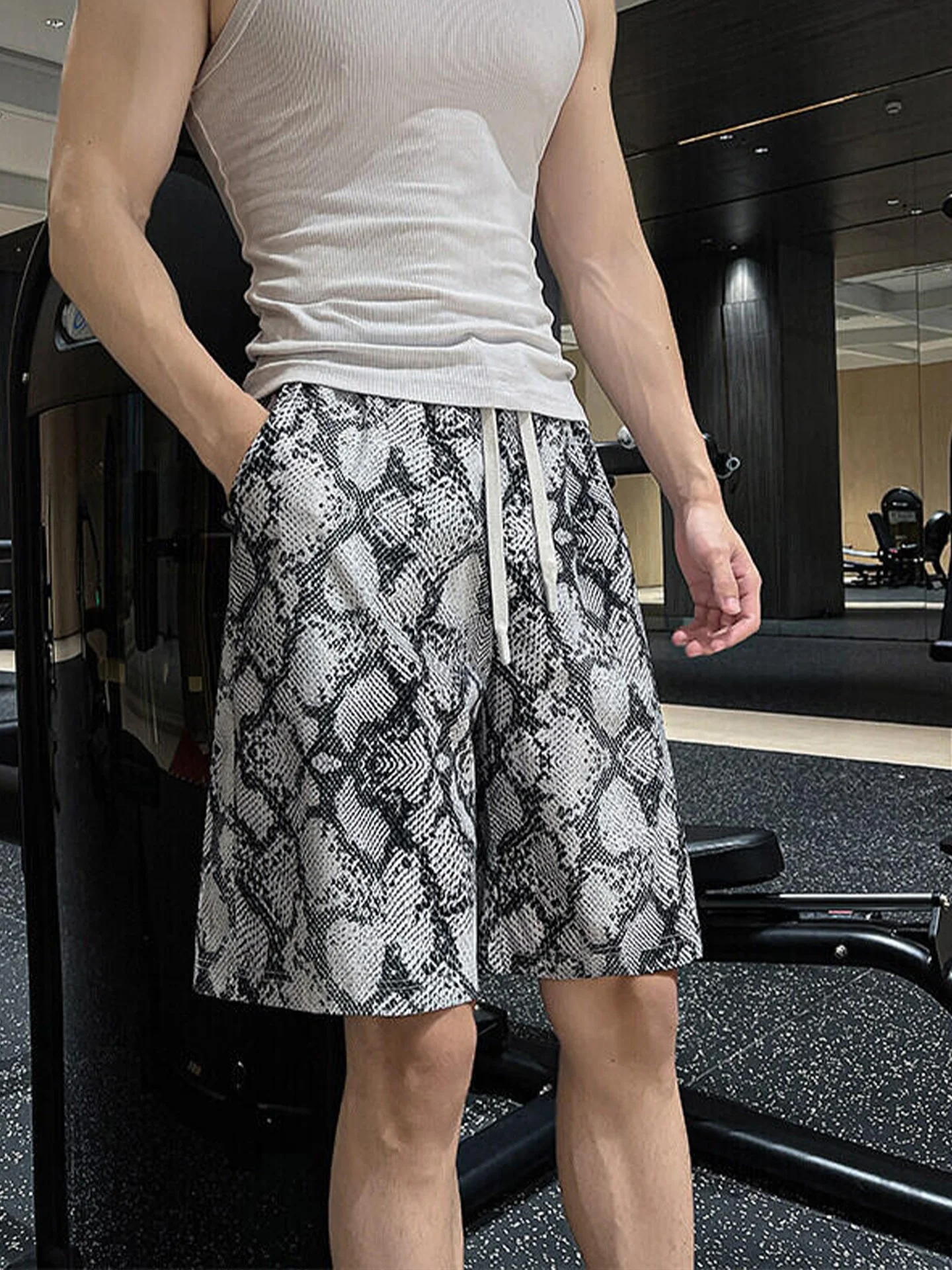 

American Sle Men's ort Pants Summer Outdoor Ice Silk Fitn Sports Cool Sensation Breathable Five-Part Pants Texture