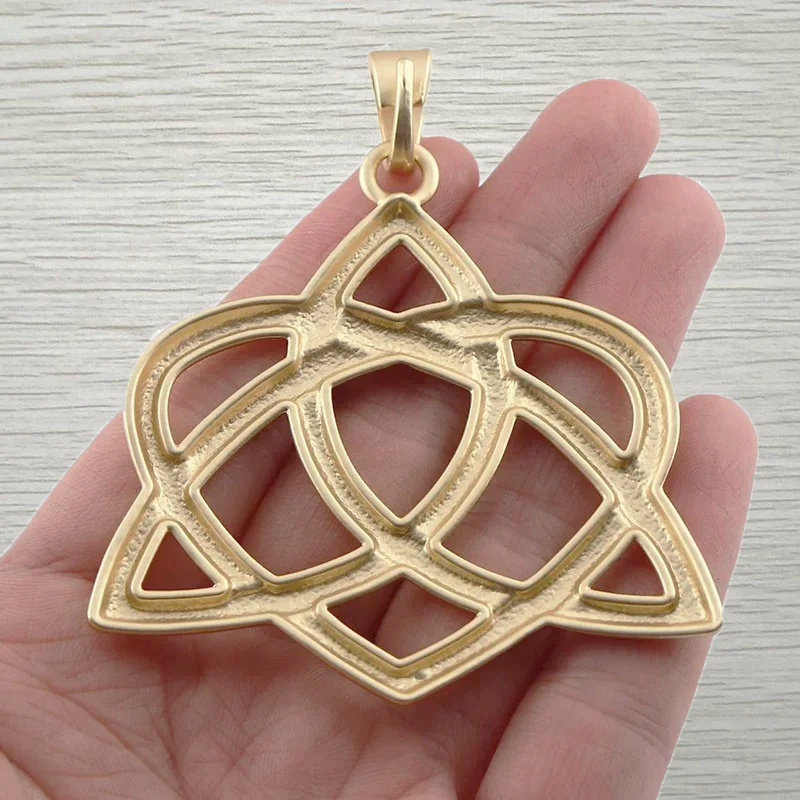 1 x Matte Gold Color Large Celtics Knot Trinity Triquetra Heart Amlut Charm Pendant DIY Necklace Jewelry Making Accessories