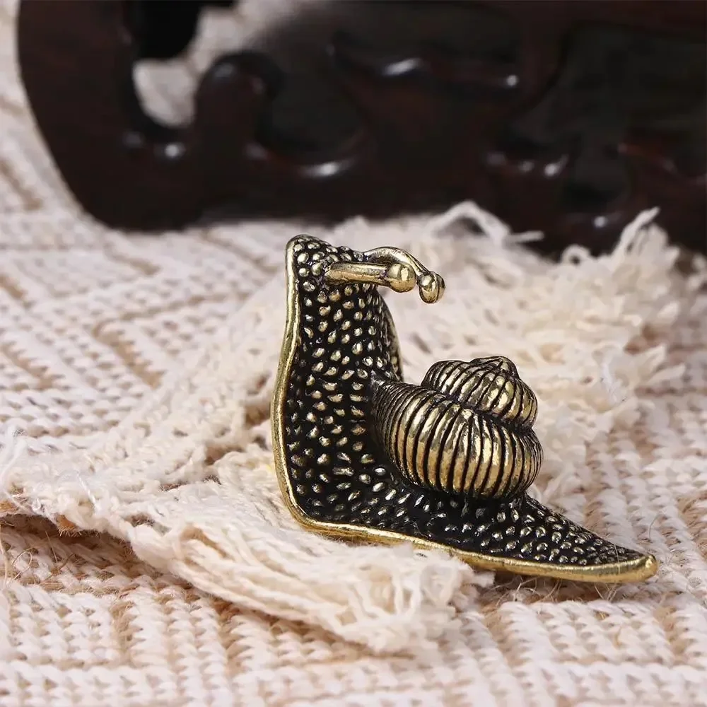 Vintage Imitation Brass Snail Statue, Retro Metal Animal Figurine, Tabletop Mini Pet Ornament, Home Collectible Decor