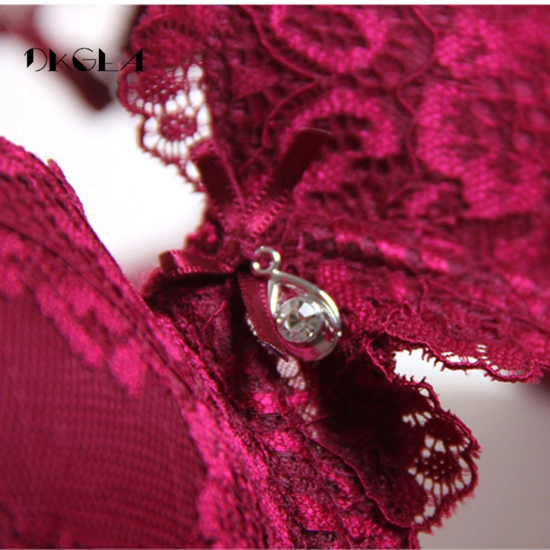 Classic Black Women Underwear Lace Embroidery Push Up Bra Cotton Thick Brassiere A B C Cup Sexy Bras Adjustable Deep V Lingerie