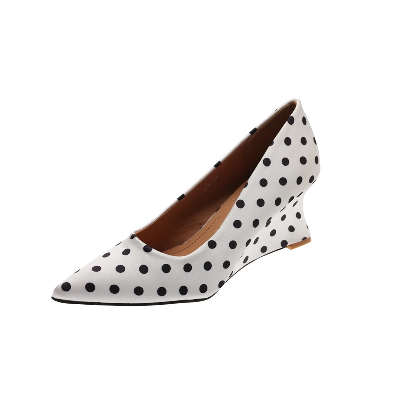 Designer luxe talons compensés femmes Mary Jane chaussures concis peu profond sans lacet chaussures dames élégant bout pointu robe à pois pompes