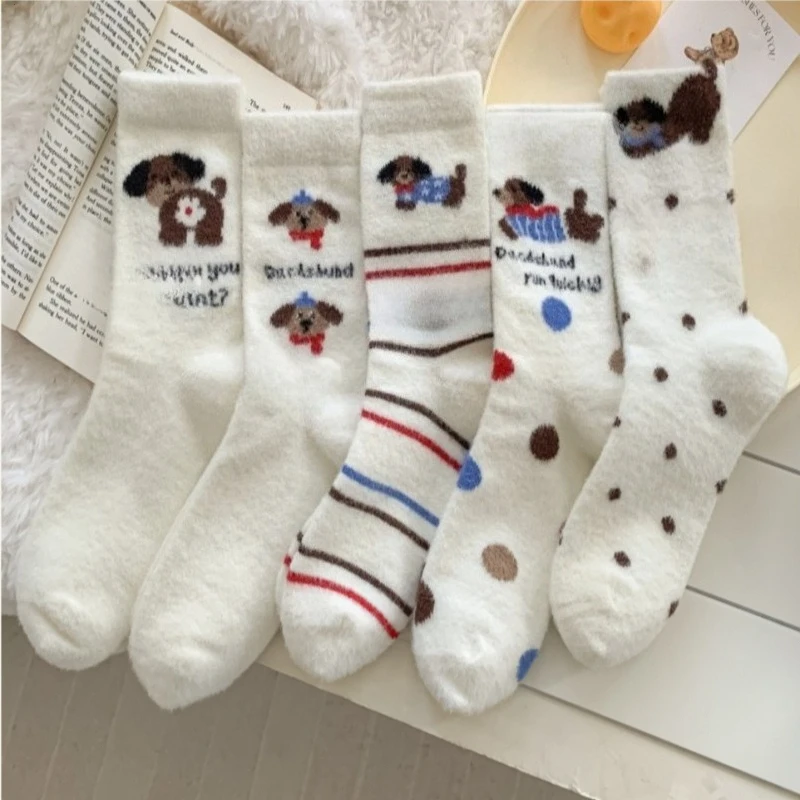 

1/5 пары теплых впитывающих пот простых удобных женских носков средней длины на осень-зиму, толстые повседневные носки с милой собакой