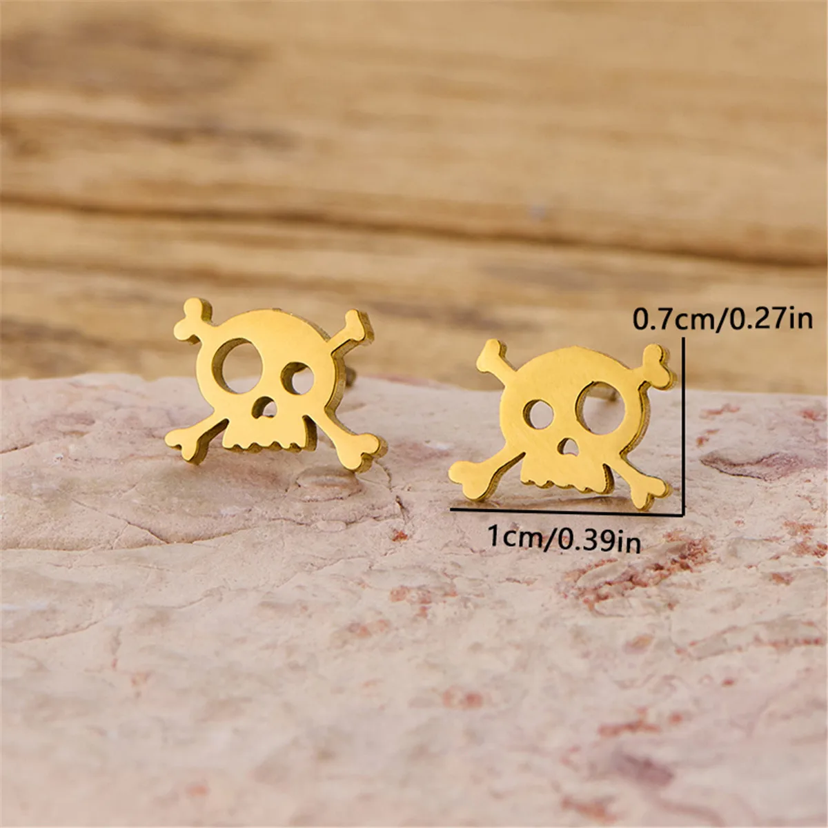 Stainless Steel Gothic Hollow Skull Stud Earrings Men Punk Fashion Jewelry Boy Halloween Party Skeleton Earring Accessories