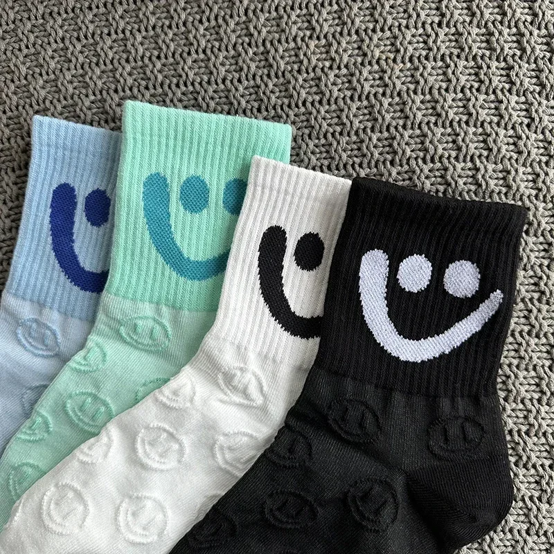 4 Pair/Box Women\'s Socks Smiling Face Cute Korean Style Gift Box Package Spring/Summer Short Socks InS Fashion Kawaii Socks