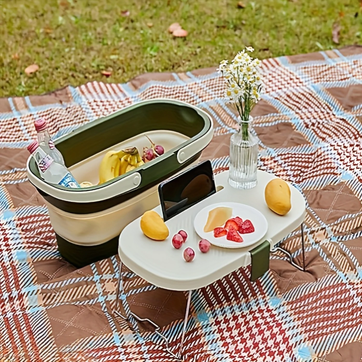 

"Rust-Resistant" 1Pc Portable Folding Picnic Basket With Stainless Steel Frame, Dustproof Cover & Table - Ideal For Outdoor Camp
