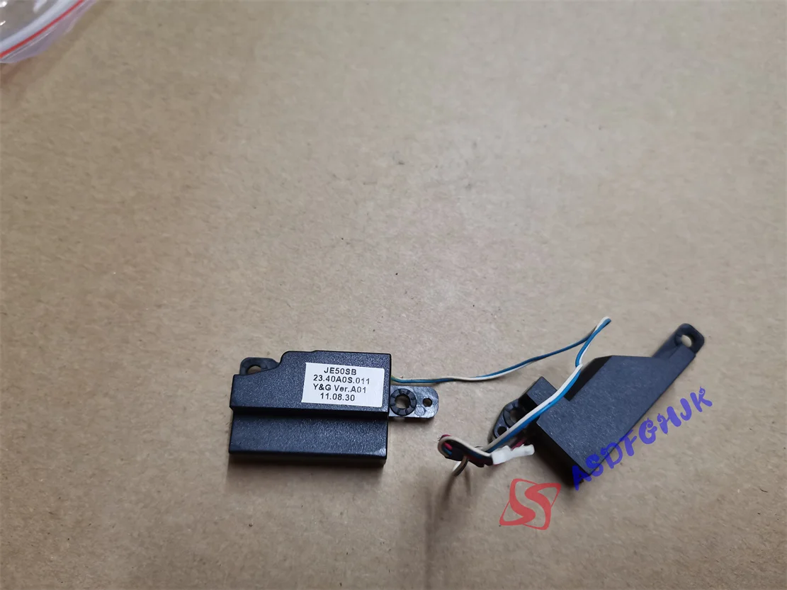 Genuine Left and Right 23.40A0S.021 FOR Acer Aspire 5560G Series (15.6