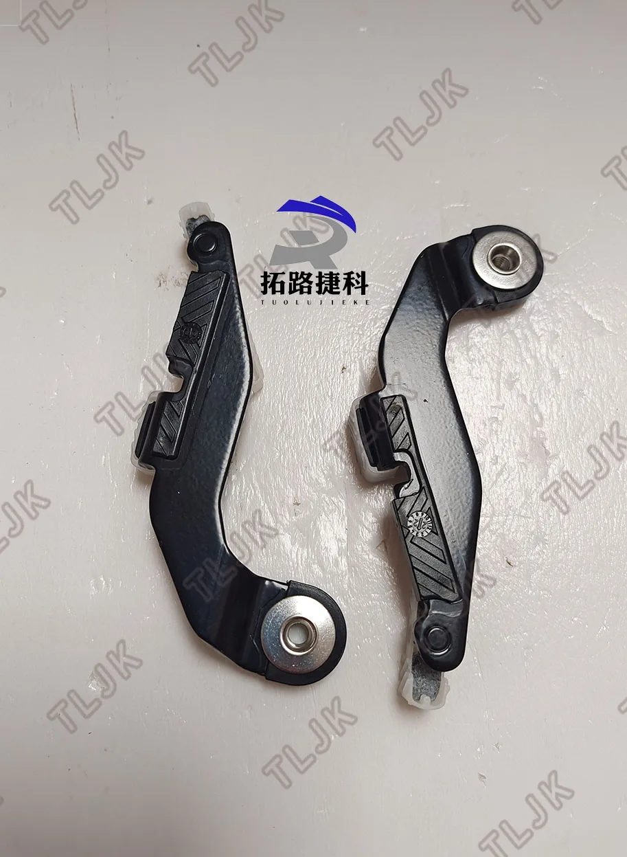 

Sunroof guard link for Land Rover R13/RS14, model LR113700.