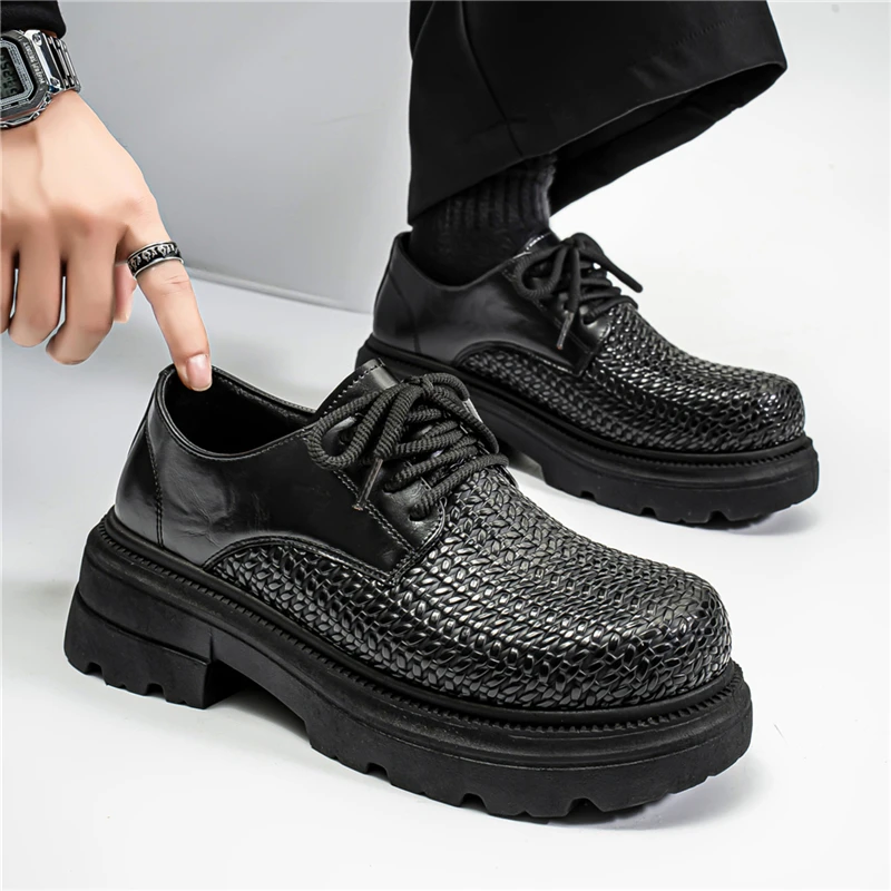 Męskie skórzane buty na lato 2025, plecione, z okrągłym noskiem, gruba podeszwa, wewnętrzne otwory wentylacyjne, podwyższające, casualowe, z oddychającej skóry bydlęcej.