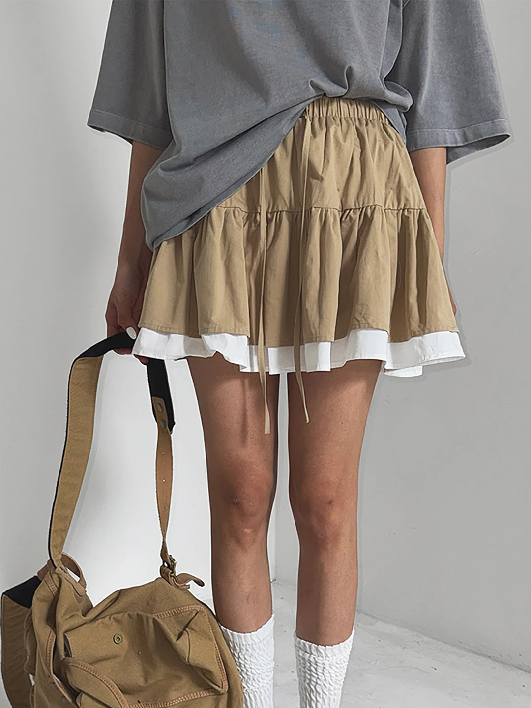 

Весна-лето 2025 г., пышная юбка с высокой талией Dstring i Color и рюшами, юбка-облега, свободная посадка трапециевидной формы для поездок на работу