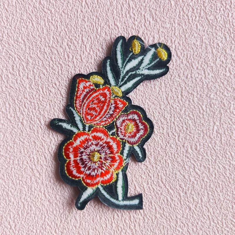 Red small flower embroidered patch DIY ironing sewing rose clothing luggage embroidered fabric patch holiday party