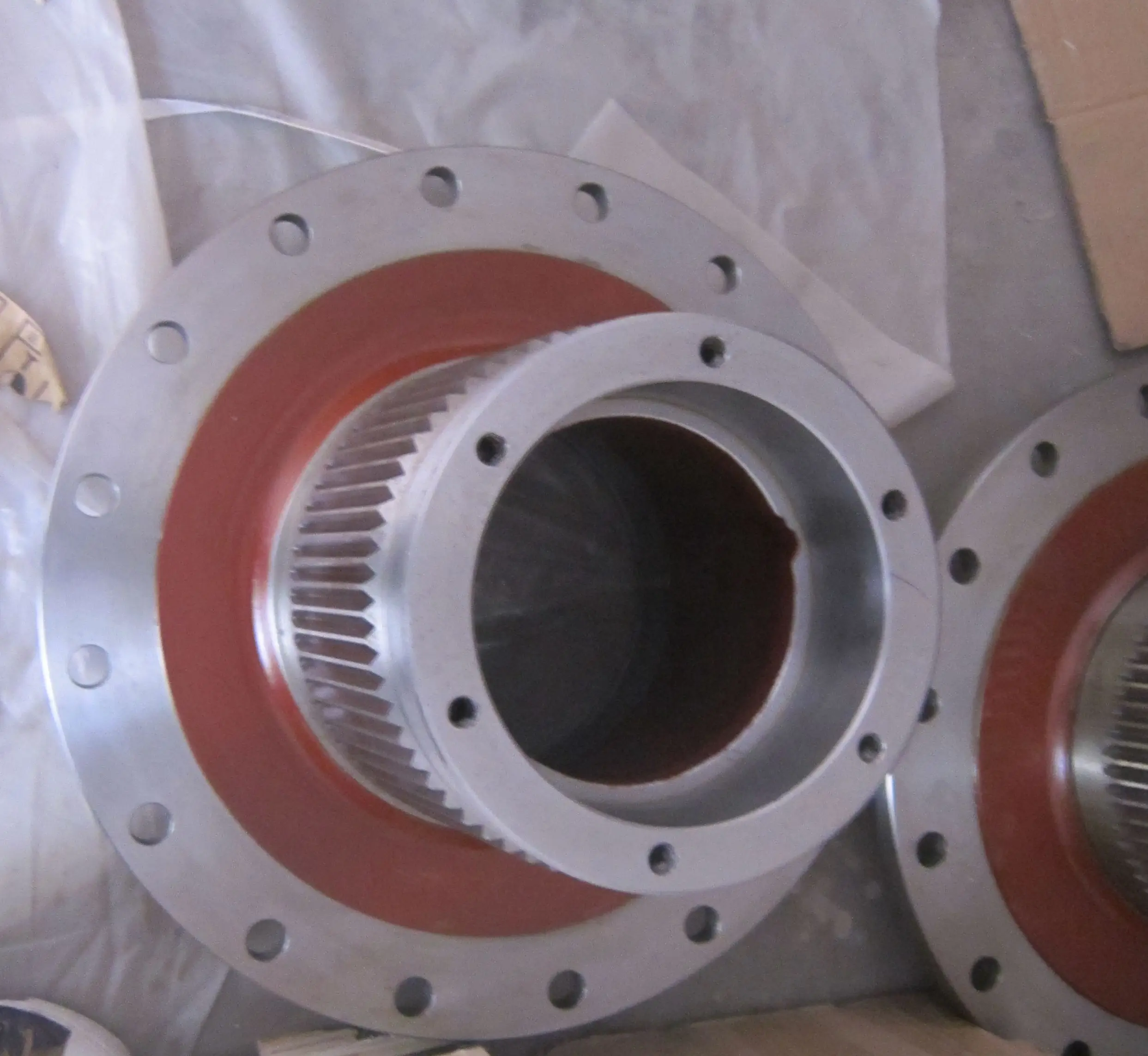 Wheel hub main reducer for Shantui SD16 bulldozer 16Y-18-00033