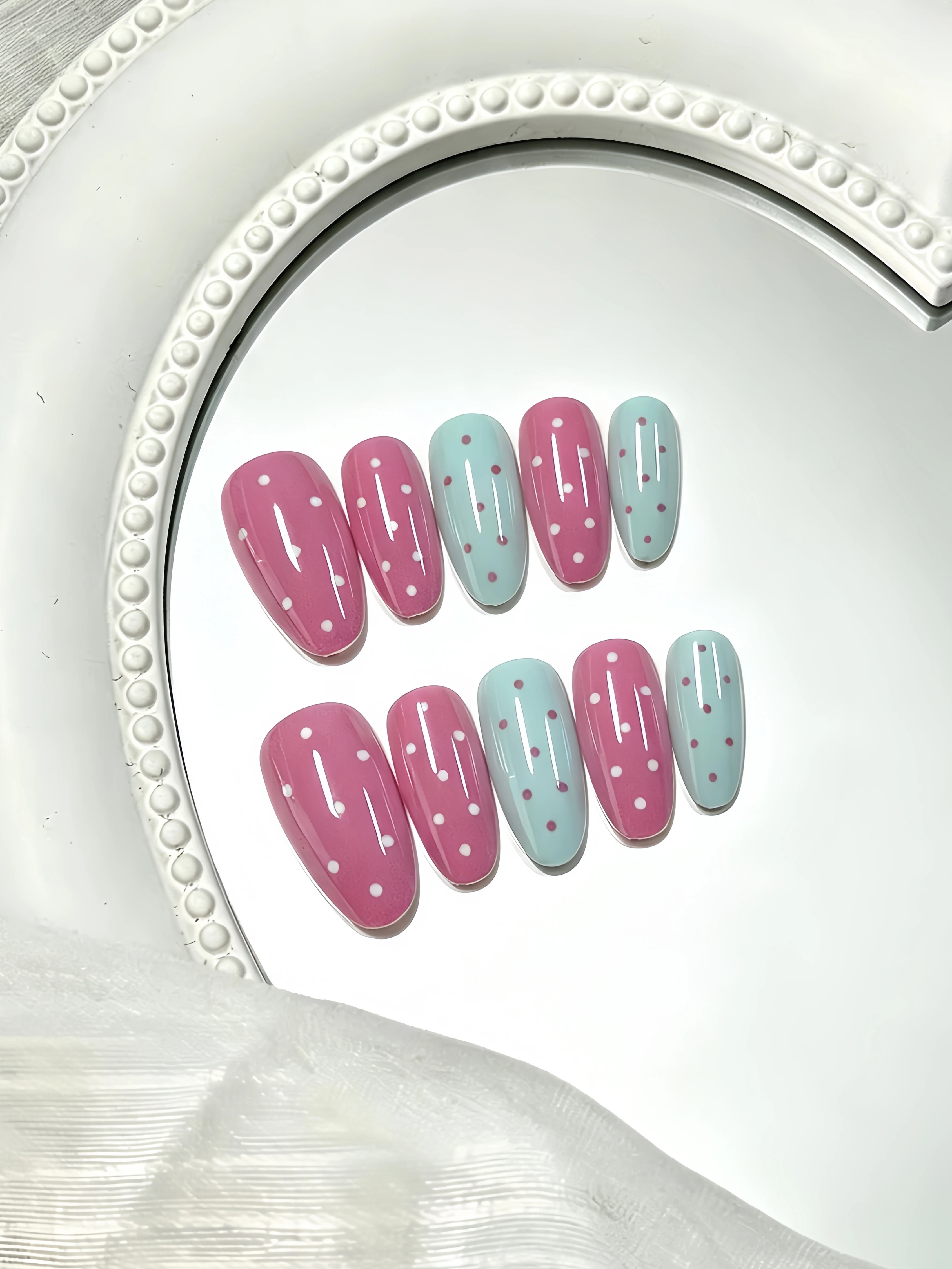 10-Piece Set, Almond-Shaped Press-On Nails, Pink and Blue Color-Blocking Polka Dot Nail Tips, Y2K Millennium Style Sweet and Spicy Nail Stickers, Summer Fresh Style Long Fake Nails