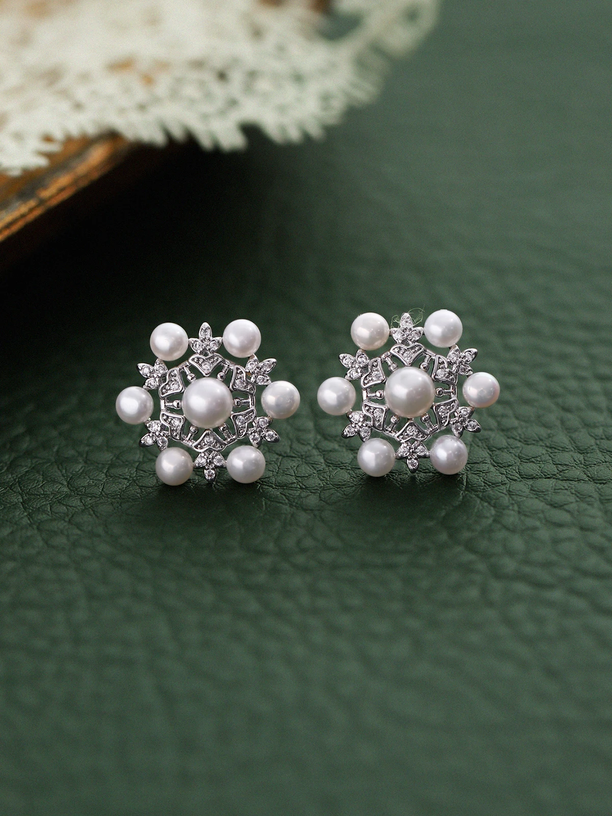 elegant-natural-pearl-stud-earrings-925-silver-ice-queen-gift-m-home-snowflake-series-fashionable-jewelry-ear-jewelry