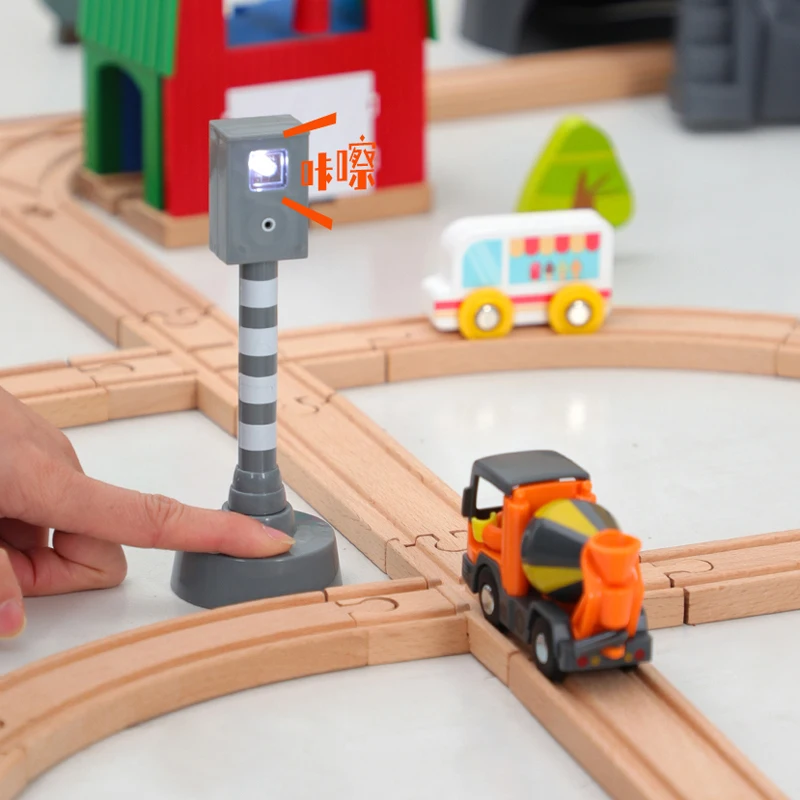 ไฟจราจรจำลองแบบใหม่ของเล่น X15-1ป้ายจราจรป้ายถนนสำหรับเด็กอนุบาลรางรถไฟขนาดเล็กอุปกรณ์เสริมรถยนต์ของเล่น