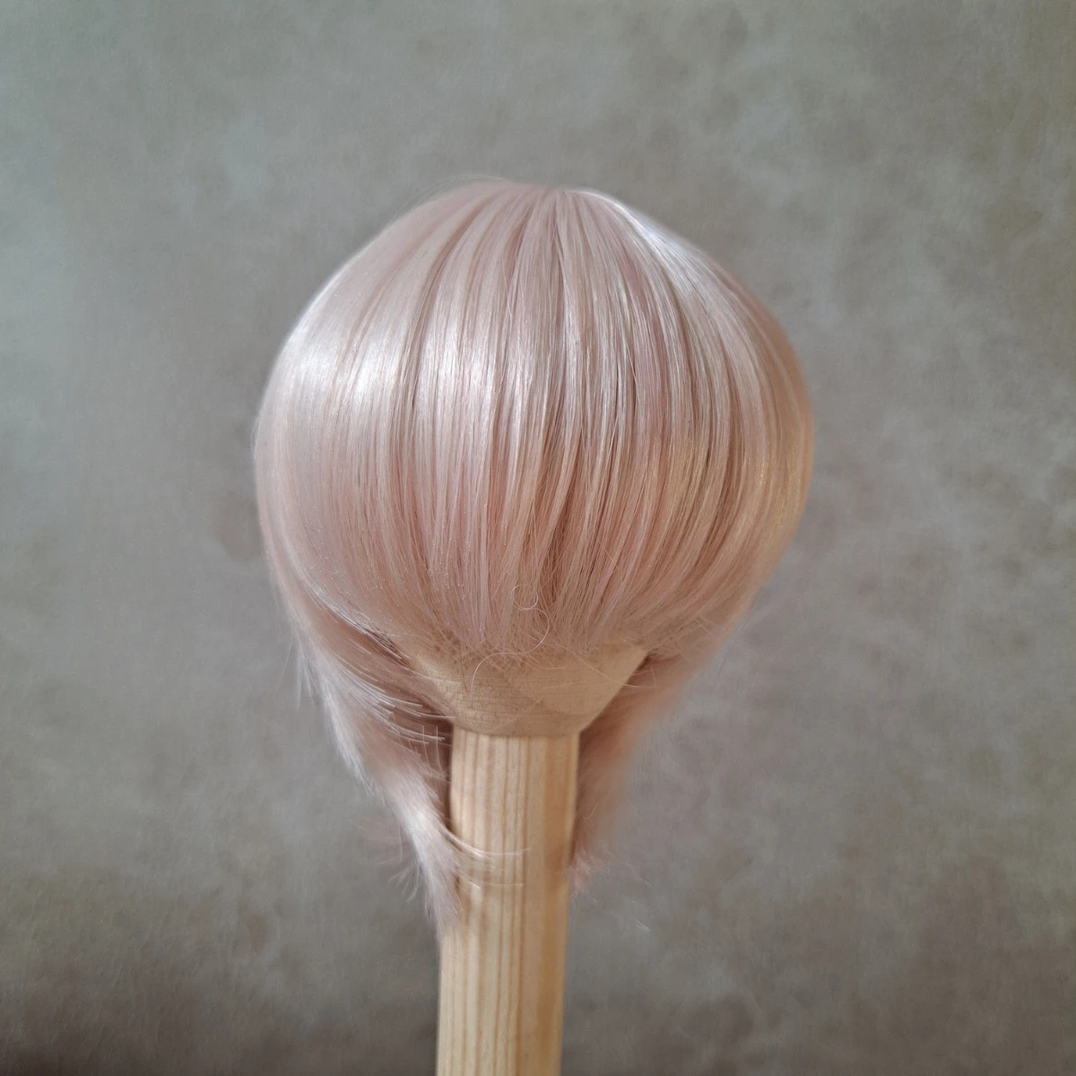 

1/3 1/4 1/6 1/8 Doll's Wig for 60/45/30cm Bjd Doll Short Hair Wolf Tail Without Trimming Hair Embryo Doll Accessories, No Doll