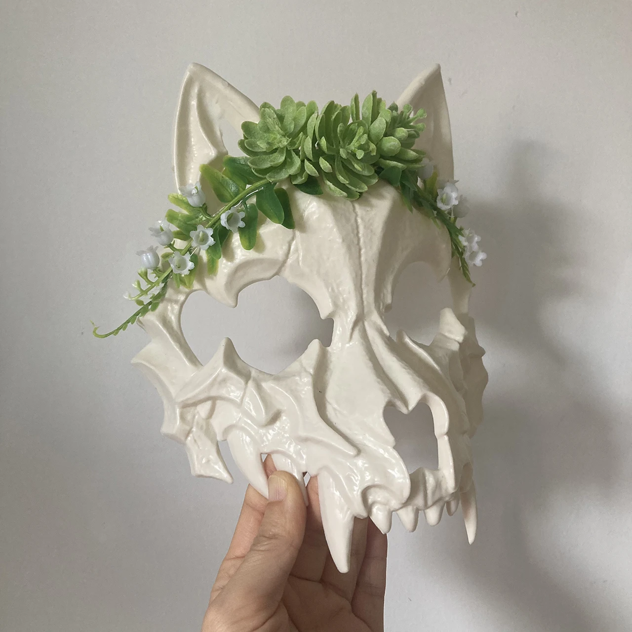 森のハーフマスク、オオカミの頭蓋骨マスク、苔と松ぼっくり付き、黒のフルフェイス獣の頭蓋骨、ハロウィンマスク、ドルイド魔女用小道具