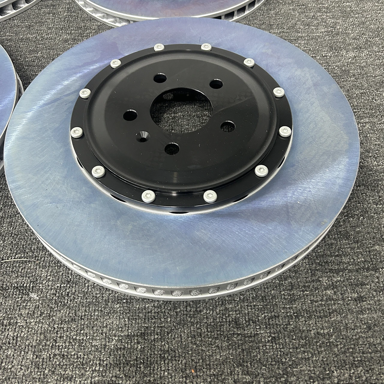 High Performance Durable Brake Discs for Enhanced Vehicle Safety and Optimal Stopping for Porsche Macan GTS OEM 390mmx38 &356x28