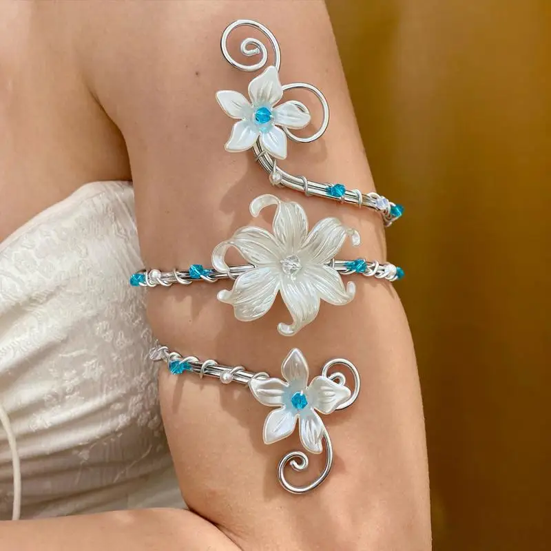 Open Adjustable Hollow Out Flower Bracelet Elegant Vintage Floral Bangle for Ladies Daily Wear Wedding Guest Jewelry