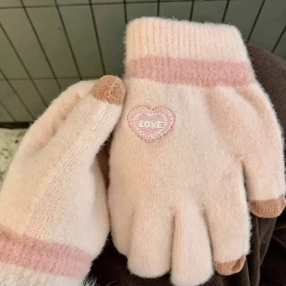 Cute Polyester Touch Screen Gloves Candy Color Heart Embroidery Winter Warm Gloves One Size Fuzzy Cold Proof Gloves for Writing