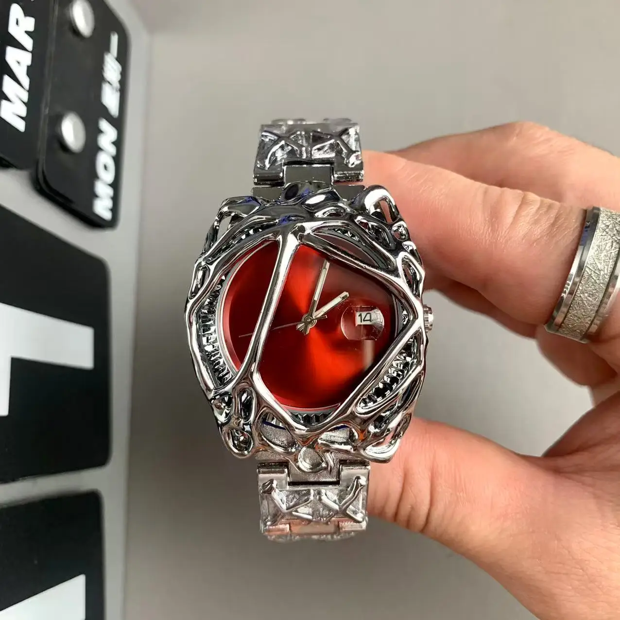 

Men's Watch Unique Spider Web Y2K Quartz Timepiece Water-Resistant Luminous Date Business Fun Personality Watch Men's Watch