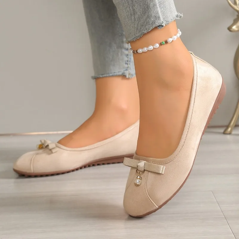 أحذية نسائية على الموضة لعام 2025 أحذية نسائية مسطحة جديدة بسلسلة خرز يوميًا مقاس كبير خفيفة ناعمة من الأسفل مريحة بكعب منخفض مسطح #4