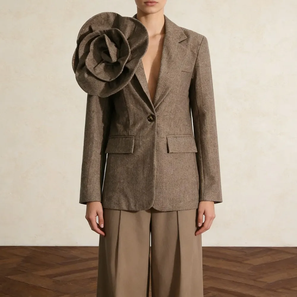 TWOTWINSTYLE Brown Spliced 3D Flower Chic Jacket Female Lapel Long Sleeve Loose French Gentle Women's Jackets Autumn Fashion New