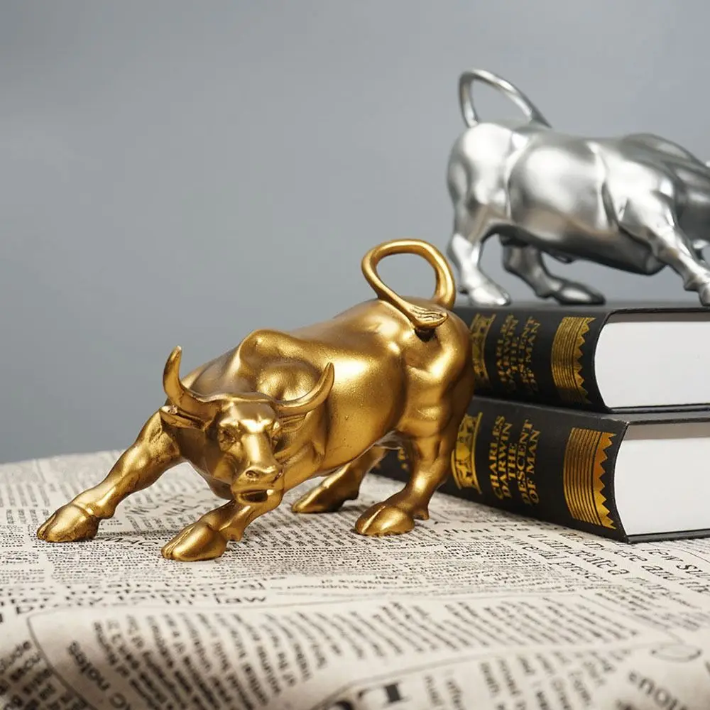 Feng Shui Wall Street Bull Statue Fortune Light Luxury Stock Market Mascot Sculpture Handmade Nordic Animal Figurine Children